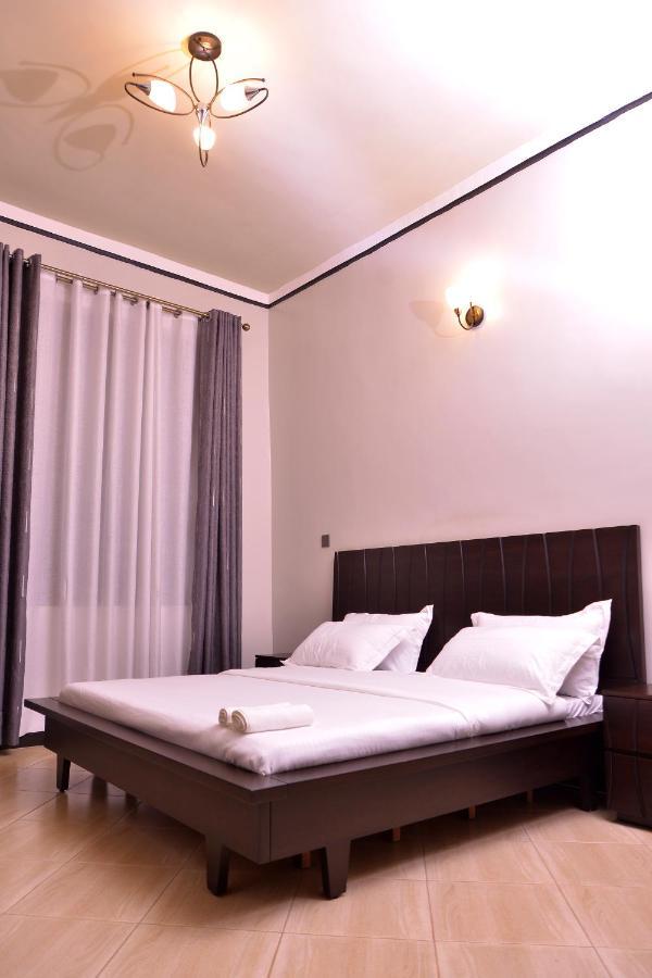 Hilltop Apartments Bwebajja Exterior photo